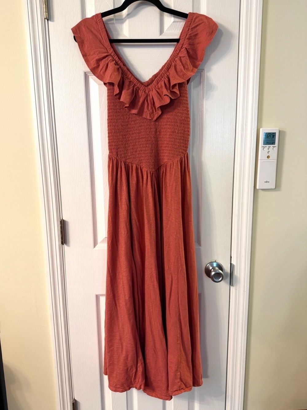 American Eagle Rust Smocked Maxi Dress Small Terracotta Ruffle Boho Fall